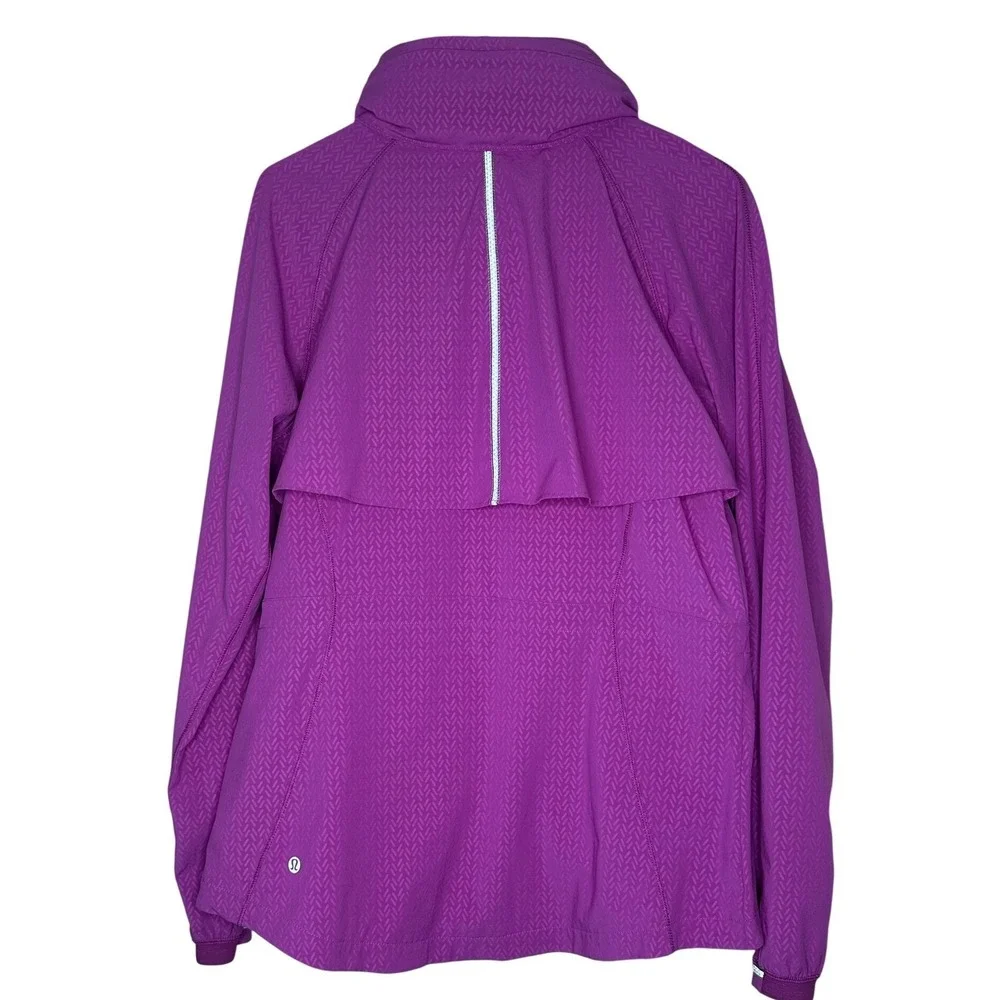 Lululemon Purple Run Speed Jacket Chevron Embossed Stowable Hood Women's 10